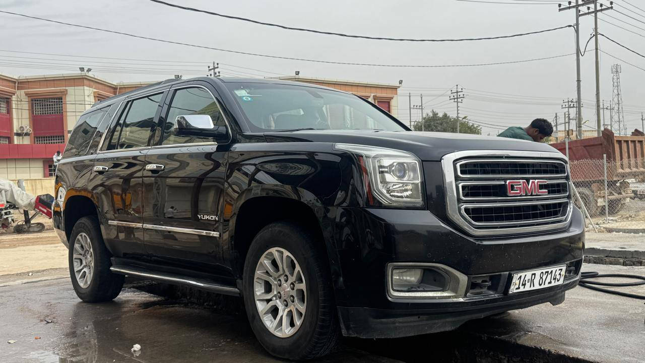 للبيع 
جي إم سي يوكن 2017 خليجي SLE كفاله 
ماشيه ١٢٠ ألف رقم بصره باسم المالك تحويل مباشر 
سياره جديده  العنوان بصره السعر 360 وبيها مجال
***********
