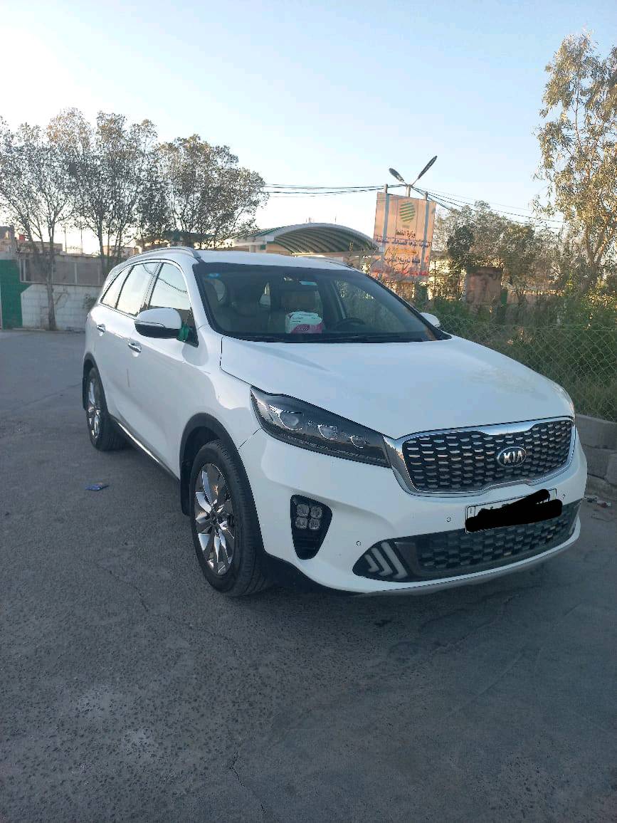 سلام عليكم
سورنتو 2020 خليجي بأسمي كامل موصفات عدا الفتحة كفالة عامة عدى بارد مبين بالصور سيارة مال بيت بعدها جديدة واحلى من الصور ماشية94000  مكينة وكير بالباكيت حدادية جديدة باب خلفي كهربائي كشنات كهربائية بصمة تشغيل بصمة ابواب حساسات امامية خلفية  رقم انكليزي الجديد تحويل ثاني يوم 
العنوان: بصرة أبي الخصيب