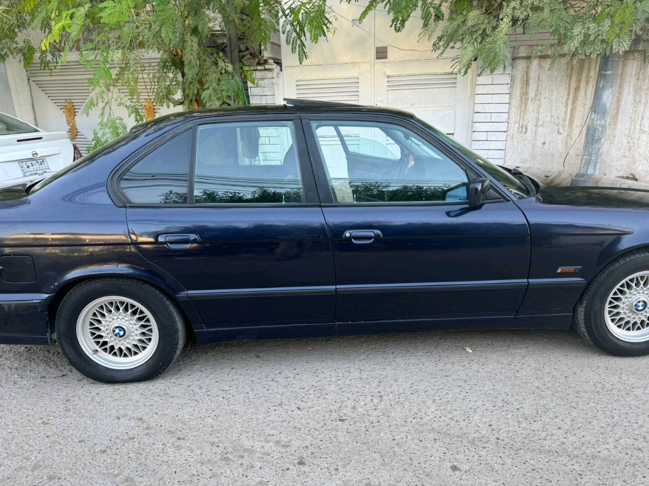 BMW540
فول مواصفات رقم مميز برده كامره تلفزيون 