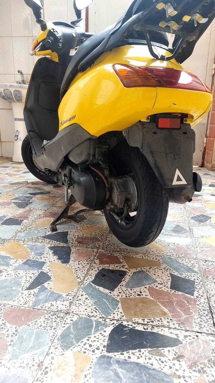 سبيسي ياباني جاهزه كفرات مكينة بوش وبستم رايمر شلعه معدل ناعمة كابريتر اصلي اكسل بلادي كهربائيات كله شغالة دراجه كل نقص مابيه مكاني كوت الزهراء ***********
