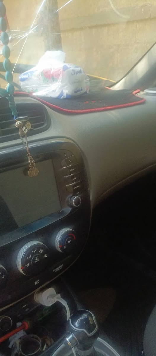 سلام عليكم كيا صول موديل 2051 السياره جاهزه من كلشي هيئه غرامات صفر ماكو تبريد شغال محرك جيتي اي 1600حادث صندوك سونار موجود السياره خير من الله السعر 90وبيها مجال  الرقم ***********
