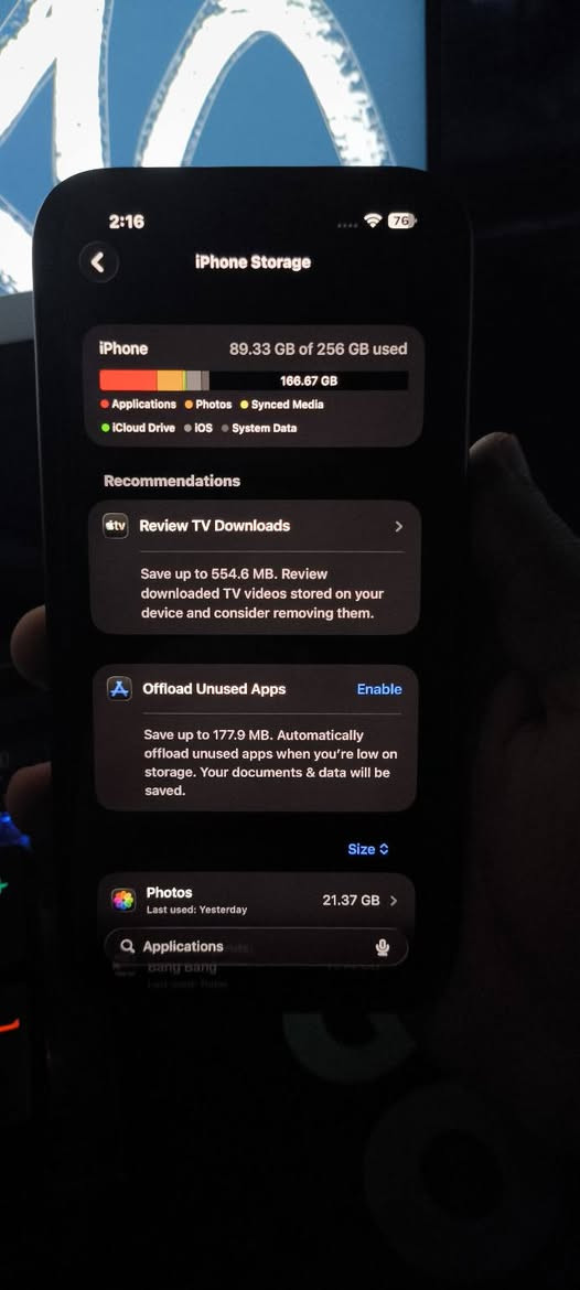 iPhone pro max13 :النوع
السعة 256 GB

اللون فضي

الحالة: نظيف جدا / استعمال شخصي

البطارية : 94% غير مستبدلة ولا مرفعة 

كلشي شغال %100 (بصمة) - Face ID - كاميرات - شبكة)

ما مفتوح ولا مصين

مع الشاحن / الكرتون (إن وجد)

السعر : 700 قابل للتفاوض )

الموقع : الطويسة شارع الجنة الاولمبية

للتواصل خاص أو واتساب ***********
