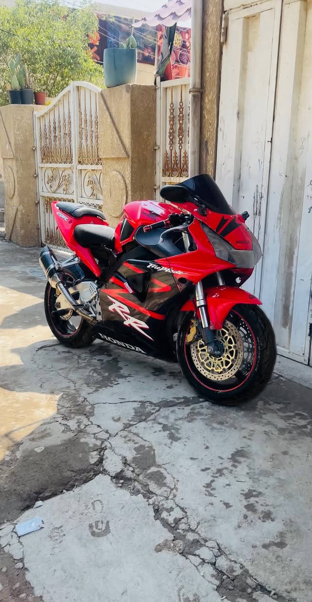 بغداد جسر ديالى
دفل RR954 دراجه جديده بمعنه الكلمه دراجه نقص عقل وفيتبم وشغل مكينه جديده (اوراق مابيه )
مكاني بغداد جسر ديالى رقمي ***********
سعر 850 المو شراي لا ينتصل
