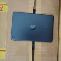 آيباد ابل • نظيف • كمية ٥٠