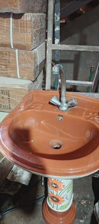 مغاسل • للبيع