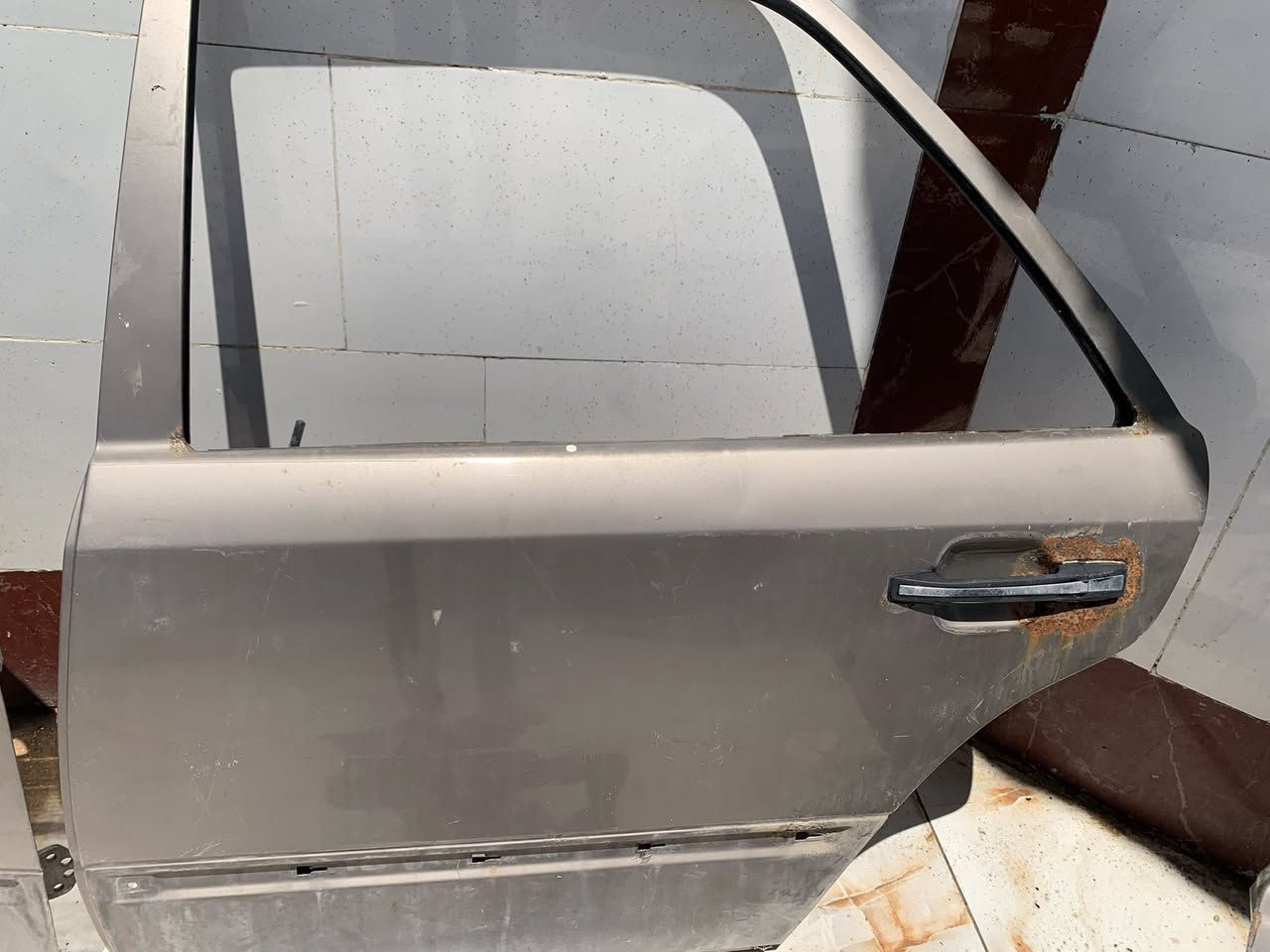 غراض مارسدس مستعمل متوفره بسعر مناسب عنوان بصره قرنه ***********
