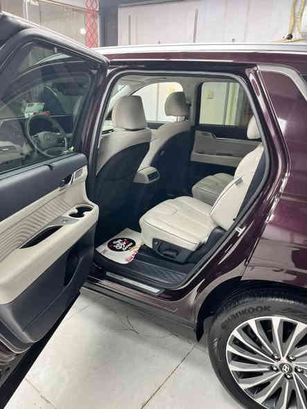 Hyundai palisade  2024 calligraphy🔻
هونداي بلسايد كلگرافي 
🔻موديل: 2024
🔻 العداد:37.000 km
🔻 المواصفات: كلگرافي  فول 1/1 
 شاشة عرض داتشو. المحرك   v6    3.8 
بصمة تشغيل + بصمة ابواب 
اصطفاف ذاتي(تقديم +ترجيع)  
فتحة سقف +بانوراما
سماعات هارمن كاردن عدد ١٦
 رادار امامي  + خلفي 
حساسات امامي + خلفي 
كامرات عدد 6  360 درجة 
كشنات امامي خزن ميموري 
كشنات كهربائي تدفئة وتبريد🥶
داخل ابيض
انارة داخليه (محيطيه) + انارة دشبول 
بردات جانبية
تبريد مركزي امامي + خلفي منفصل التحكم
تحكم ستيرن + شفتات
تدفئة ستيرن 
مرايا هيتر + تعتيم 
صندوق كهربائي شفط + اربع وضعيات فتح صندوق
وضعيات قيادة  (٥)
ويل كب حجم  ٢٠ 
اوتو هولد + نقطة عمياء 
سايد بريك بصمة + مثبت سرعة
شحن وايرلس 
إشارات بالمرايا  + إشارات جانبيه
2اوتو بريك 
تحديد مسار
شاشة ديجتال كبيرة
تشغيل عن بعد .
تدليك كشن .
دفع رباعي 
نظام مانع انزلاق 
 نظام نزول منحدرات كشنات Vip منفصل
🔻السعر :35.000$(بيع فقط بدون مراوس)
🔻للاستفسار الاتصال على الرقم 
(***********)
🔻السيارة دخول جديد كتاب شهداء
