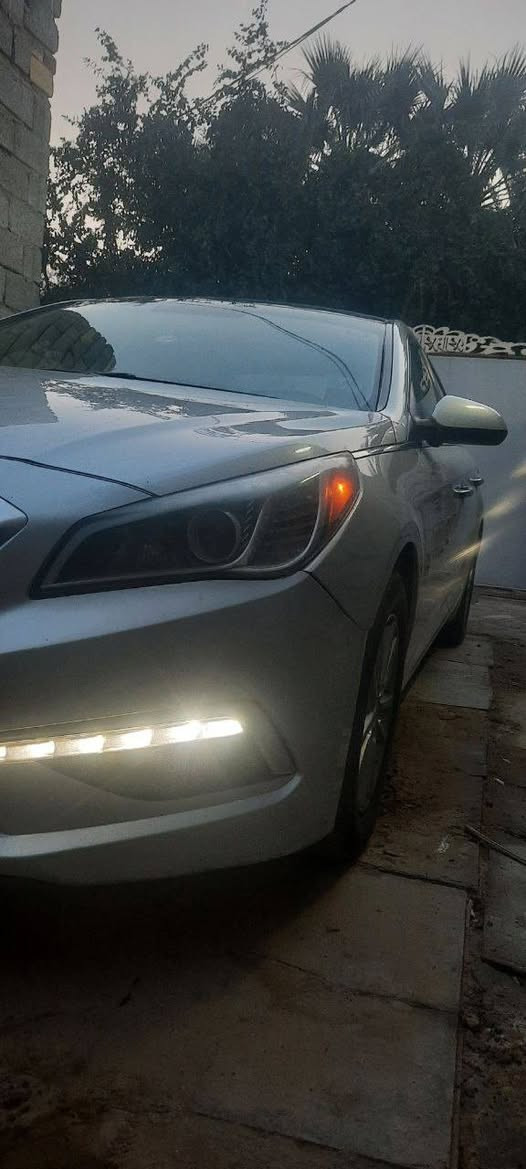 دوانيه 
سوناتا للبيع نص فول 3انضمه قياده سبورت موصفاته معرفه سوناره وياه لبيع والمرواس صاحب السياره ***********
