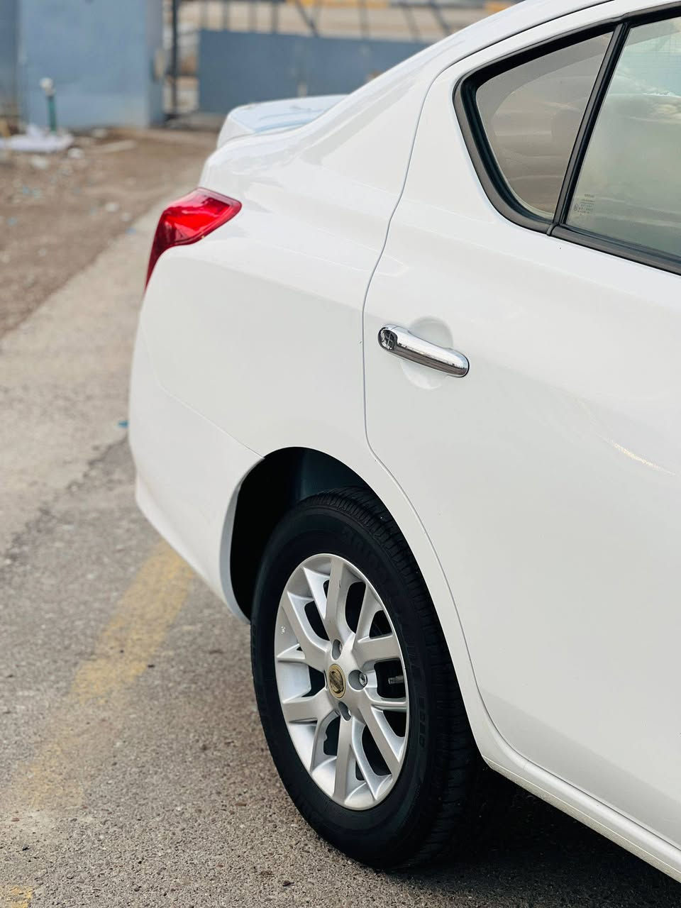 سلام عليكم ورحمه الله وبركاته 
للبيع نيسان سني 2025 كفاله ماشية 42 
كير محرك گشر كفاله سياره جاهزه مال جناي 
مابيها نقص زيروو ع وضع الشركة من جناي لجناي 
السعر 125 وبيها مجال بسيط 
العنوان البصرة 5 ميل 
للأستفسار ....... ***********
