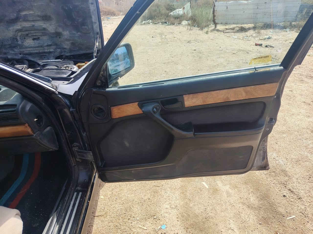 السلام عليكم اخوان
سياره ٧٣٥
١٩٩٢
لون اسود تعمير جديد
تبريد منضومه كامله
الغرفه كنتاره
سلايت جديد
ارضيه جلد
مسجل بلوتوث
حداديه قبل شهرين مبدلها تحتاج فقط زيتيات
السياره بأسمي رقم بغداد
محرك حاويه بعده بالضمان جديد
اكسل جديد
ارضيه جلد
السعر راسلني وتدلل
***********
*********** وات ساب
