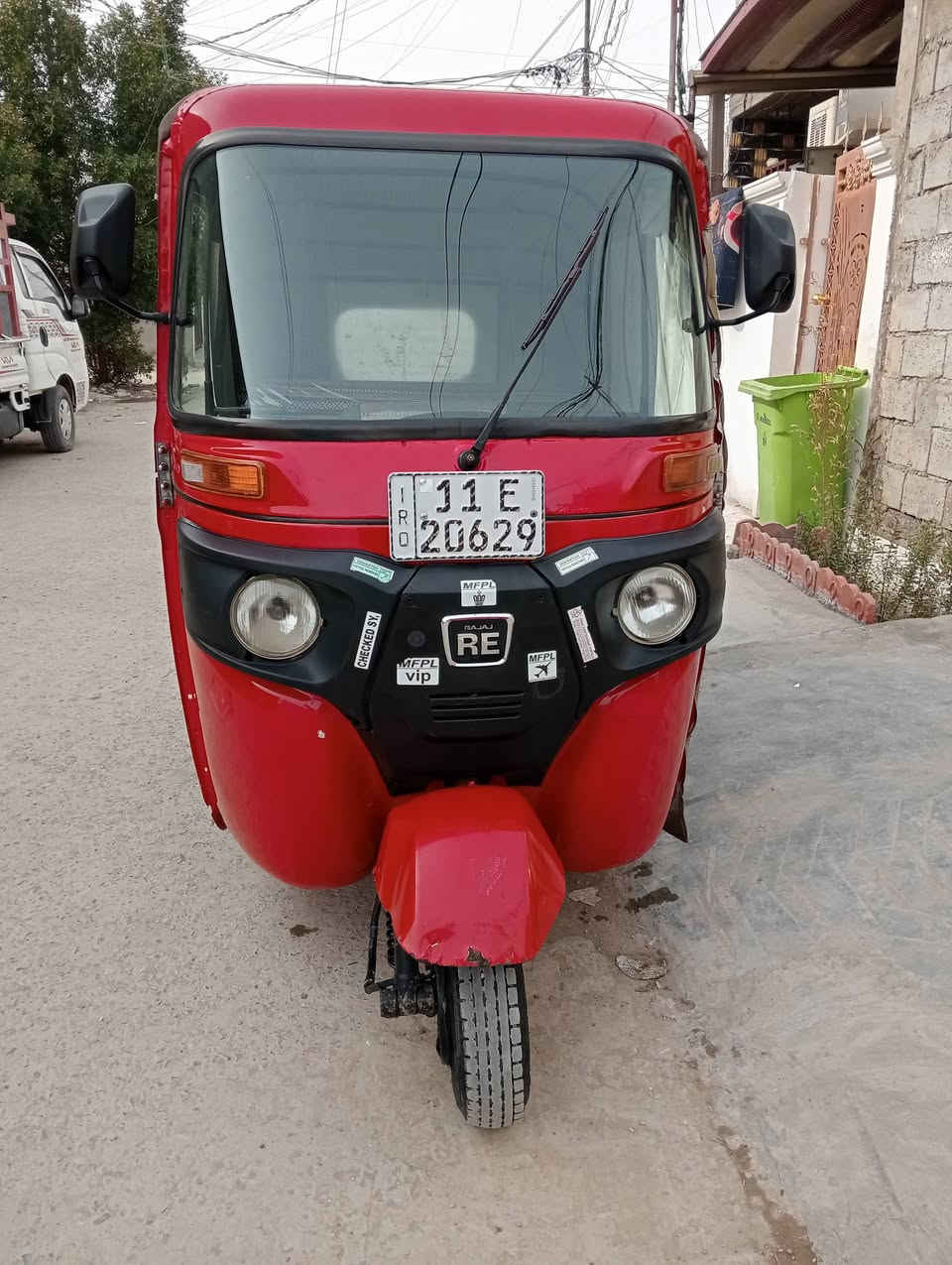 سلام عليكم تكتك 18 نهيت سنه  مرشوشه جمالي تكتك خير من الله سعره 5ونص بيه مجال *********** مكاني شعب
