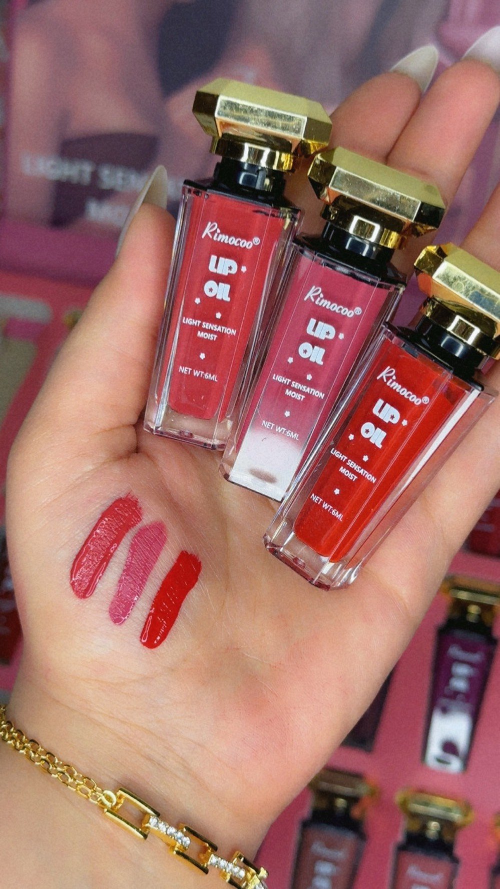 عندي توصيل جميع محافضات العراق 
مكياج عنايه عدسات كلشي موجود 
منتجات كوريه اتجنن 
عنواني بغداد 
رقمي ***********