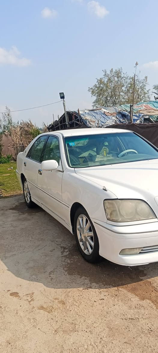 سلام عليكم للبيع ملكه جنون السياره رقم نجف انكليزي راعيها يمي سنويه ال ٣٠   جاهزه مكينه  ففيتي كير تبريد تلج  تخم تاير جديد  كله جديد ما اذب عليه ربع كبل للشارع مكفوله من الكصه ونقل الجثه.         بيها ضربه بل صفحه مال الصدر    السعر ١٢٥  اتصل وتدلل *********** مكان سياره  عباسيه
