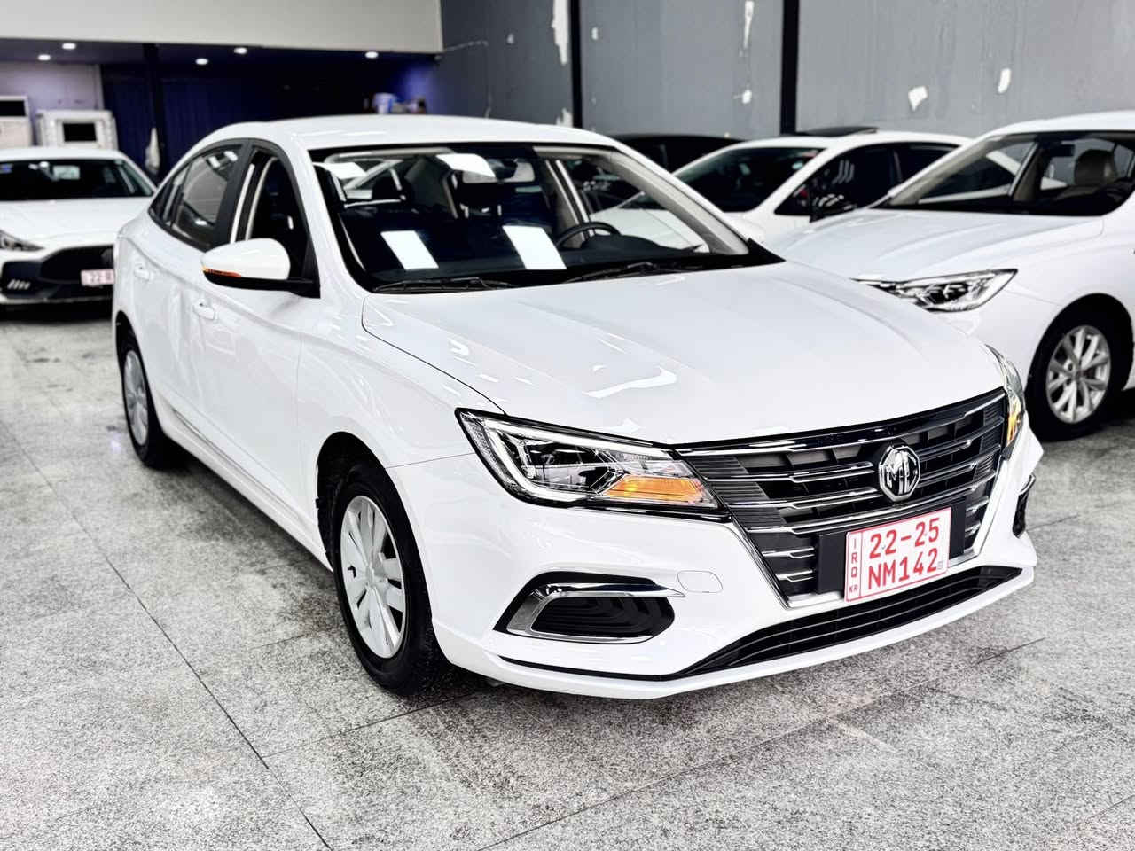 ام جی MG5 2025گیر عادی
سعر:81$🔥
مواسفات:ستاندارد پله‌س
شاشه‌ وسوكان فولین,حساسوكامیره‌
ته‌نها قۆپیك لای ده‌رگای سه‌كنه‌ 
٤هه‌زار رۆیشته‌مانگیكی ماوه‌ بۆ ره‌قه‌م
موبایل:***********
