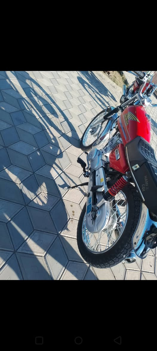 سلام عليكم شباب هاي دراجه مكفوله للبيع صالهه 3اشهر 
معمره مكاني ماجديه بدون مستعجل عله بيعتهه
***********
