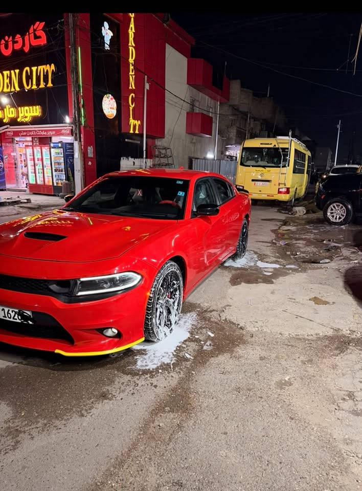السلام عليكم جارجر وارد امريكي SXT معروفه وموصفاته
حادث جاملغ بارد و بنيد مبدل تحديث ومصبوغ صور الحدث مرفقه.الشاصي مسحوب بارد 
صور الحدث منشورات 
شاشه حجم الكبير 
كشن كهرباء 
محرك 6 سلندر 3600 
رقم بغداد بسمي 
عدد المسافه المقطوعه 38 mi
العنوان بغداد جميله *********** 
السعر 228 ورقه
