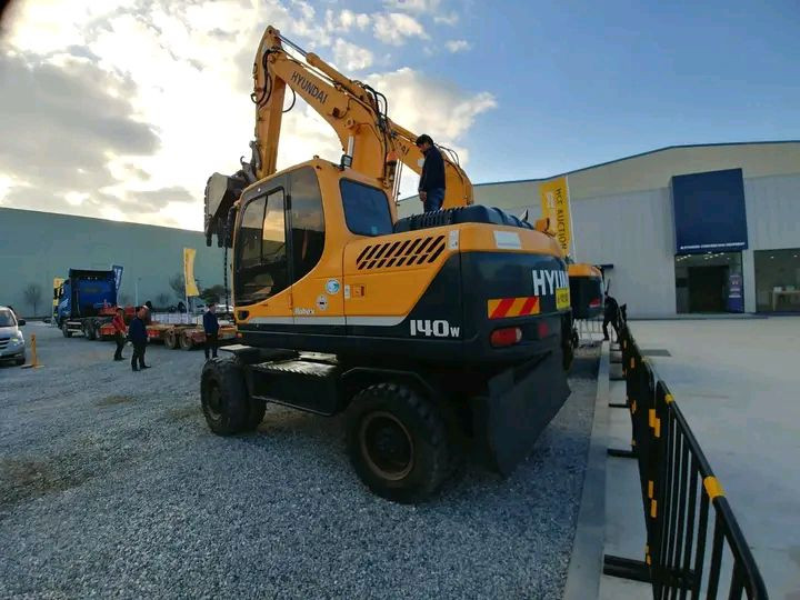 🔥 حفارات ومعدات ثقيلة وارد كوريا بأفضل الأسعار 🔥
مع Waad Motors الجودة والثقة في مكان واحد 💪🚜
✔️ أحدث الموديلات
✔️ حالة ممتازة
✔️ جاهزة للشحن والتسليم
📲 تواصل معنا الآن واحجز معداتك بكل سهولة
@أبرز المعجبين 
WAAD Motors


**إذا كنت صاحب هذا الإعلان وتريد حذفه لأي سبب، رجاءا أرسل رسالة إلى الدعم الفني**
