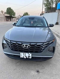 للبيع توسان وارد امريكي موصفات SEL محرك 2500 رقم بغداد السعر 21,000 أل...