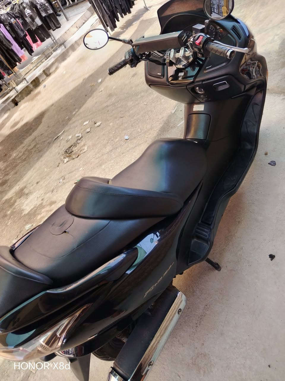 السلام عليكم✋السعر مليون 550 وبيه شي بسيط حك الجيه
دراجة فورزا 09 كرستال  
دراجه جديد استعمال شخصي
 فول مواصفات للاخير 
1.دراجه ABC مانع انزلاق
2. 7كير 4تحويلات اوتماتيك رياضي وكير عادي
3استاند حساس كلوب جنطه عده شركه
4 كلج رياضي ونيكل دبلات امامي تزويد
دراجه نظافه فول للاخير واحلى من الصور 🌆🏜🌠


**إذا كنت صاحب هذا الإعلان وتريد حذفه لأي سبب، رجاءا أرسل رسالة إلى الدعم الفني**
