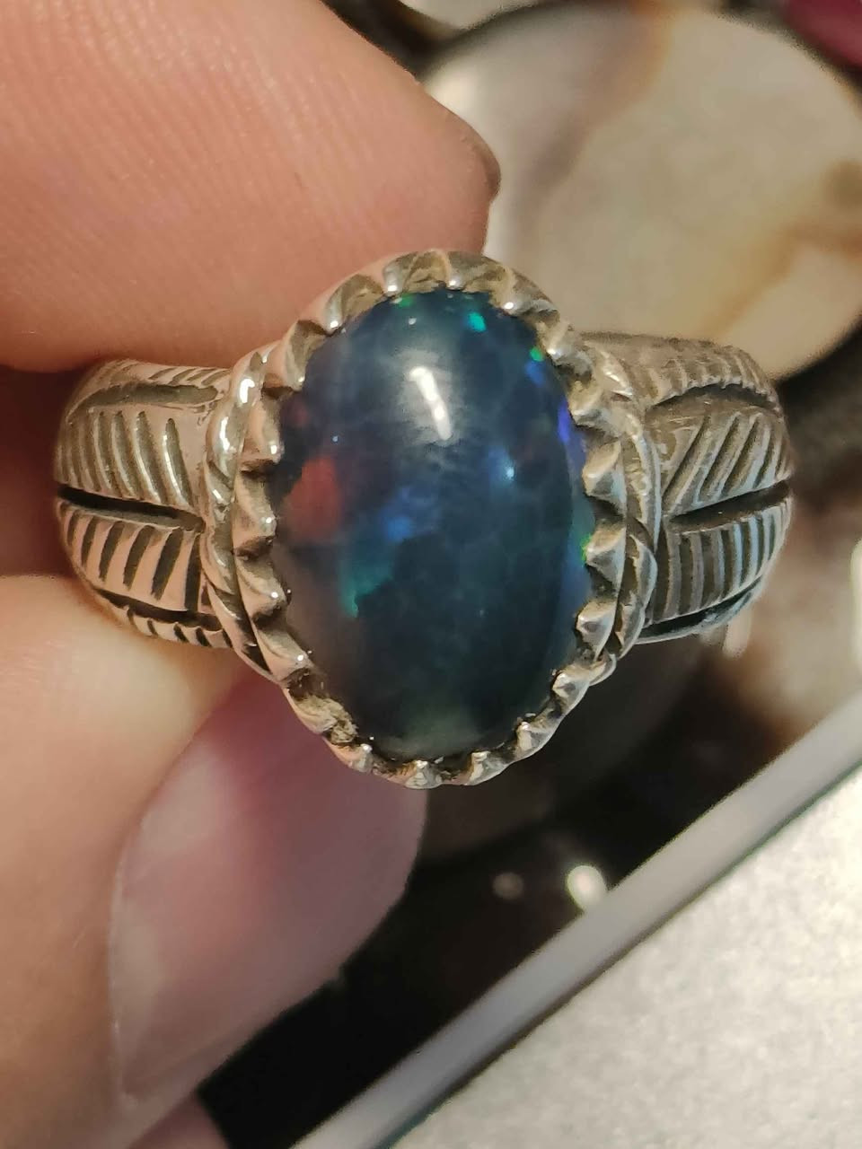 اوبال اثيوبي ...حجر 1 ونص سم تقريبا...صياغة تحفة نقش يدوي ...وزن الخاتم 15.8 غم ...السعر 130 الف كربلاء, العراق


**إذا كنت صاحب هذا الإعلان وتريد حذفه لأي سبب، رجاءا أرسل رسالة إلى الدعم الفني**