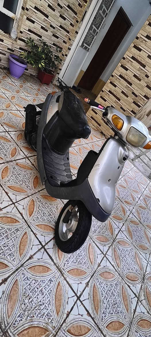 دراجة بطة للبيع 
دراجه  للبيع هندر واحد تشتغل الصبح

دراجه كامله مكمله مناقصه اي شي 

تعمير جديد

شاصي بلادي مكفول 

مكفوله دراجه 

 فقط مجفته وتجفيت  نوعيه راقيه بوشه وبستم 

السعر250 وبيه مجال 

المكان:النجف الاشرف ابو صخير
رقم التلفون /***********
