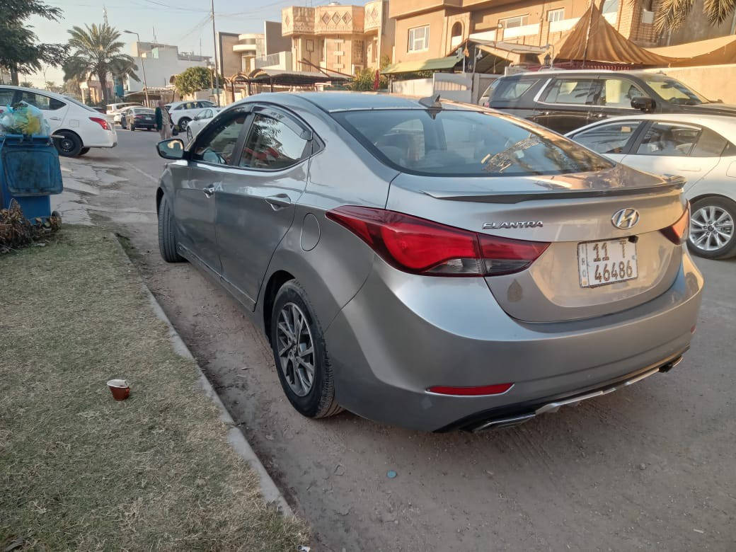 النترا 2016 وارد امريكي محرك 1.8 دوش جاهزة من كلشي شاشة وكامرة خلفية بيها كم قطعة صبغ ابيعلك حزام بدون دواخل اكرر بدون دواخل اخذها سونار راديتر جديد وجوينات ومي اخضر قبل فترة مبدله بيها نضوح دهن من جوه بسيط السعر 120 بيها مجال بسيط جداا حق جيتك   للتواصل ***********
