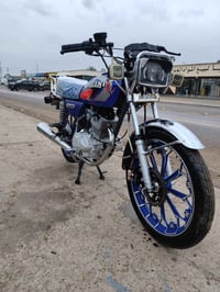 للبيع سيفان 2024 محرك 200 مامفتوح كهربائيّات كلها شغاله سلف تشغيل عن ب...