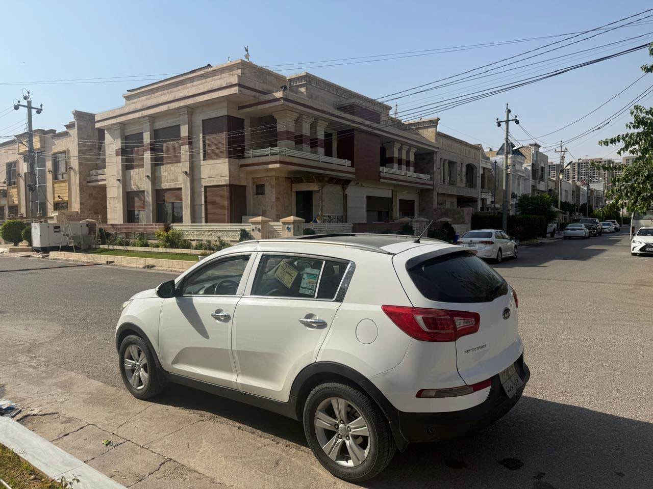کیا سپۆرتاج ٢٠١١
بێ سبوغە 
گێڕ و مەکینە هەمووی بە شەرتە
تەبریدی بە شەرتە
بەناوکردن و وەکالە بەناوی خۆمانە
هەموو شتەکی بە شەرتە
*********** أربيل, العراق
