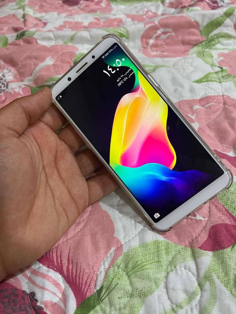 للبيع موبايل OPPO A83 حيل نظييف شرط شخط بالشاشه ما بيه
 الذاكرة: 128 جيجابايت 
الرام: 6 جيجابايت 
 المعالج: ثماني النواة.
الجهاز عملي وسريع، مناسب جداً للدراسة وتطبيقات التواصل.
٥٠ وبيه مجال بسيط


**إذا كنت صاحب هذا الإعلان وتريد حذفه لأي سبب، رجاءا أرسل رسالة إلى الدعم الفني**
