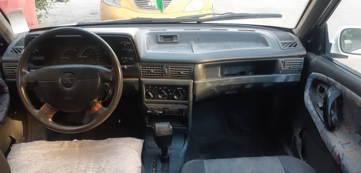 دايو سلو 
كير سلو أتوماتيك 
سياره كامله بدون نقص 
كهربائيات كامله 
السياره بإسمي تحويل مباشر
السعر ٣٨
رقمي . ***********
***********
