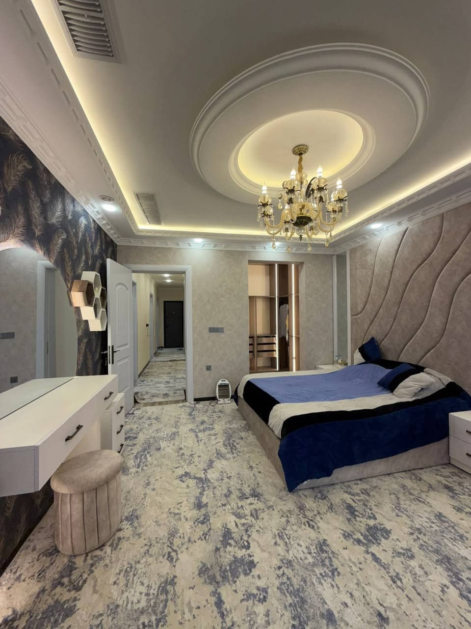 منزل للبيع في هيوا ستي طابو صرف
بيت فخمى راقي وموقع مميز ركن 
 وتفاصيل مختلفة عن كل بيوت 
ديكورات و جمال داخل هاذا البيت روعة 
العنوان طريق كوية مقابل مجمع فلوريا ستي  
  بناء ملكي 
مساحة 198متر طابقين 
تنباع ويا الاثاث وبدون اثاث 
يتكون من 
5 غرفه نوم 
و استقبال 
هول داخلي 
مطبخ حار وبارد

كراج + حديقة

للتفاصيل اكثر اتواصل:
***********
***********

https://t.me/ahmadmuftah199
