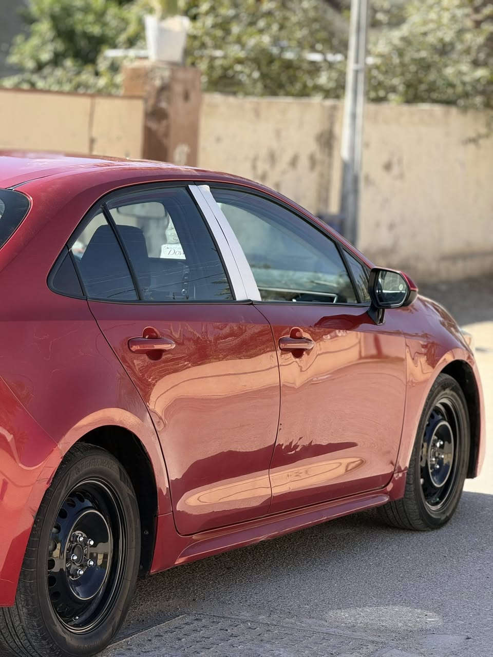 السلام عليكم
كورلا 2020 أمريكي مكينه 1800 

مواصفات LE

رقم بغداد بسمي قبل يومين حولتها السياره جاهزه ربع ماتصرف عليها 

السونار مرفق بالمنشور 

ماشيه 111 ميل 

سنويه هزه جديده 

السعر 130 

بيها مجال حك الجيه
***********
