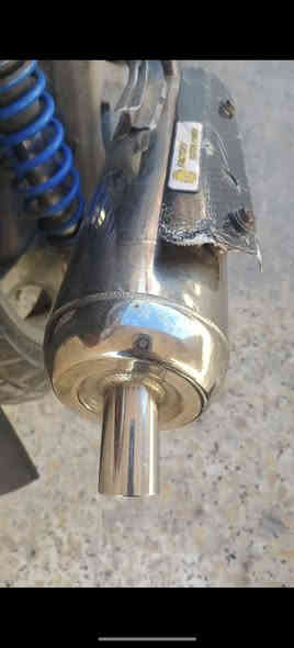 صالنصة سكنس دبل بوشة ام الحساس مابيها اي شي واقية كاربون فايبر السعر 125  وترهم مراوس بصالنصة بلادية سكنس فحل كابريتر  مكاني بغداد قرب جسر الدولعي ***********
