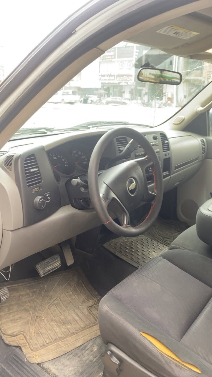 موديل 2011_8سلندر  مكينه+كيرنظيف
رقم صلاح الدين شرط تحويل مكاني صلاح الدين بيجي
 ***********
