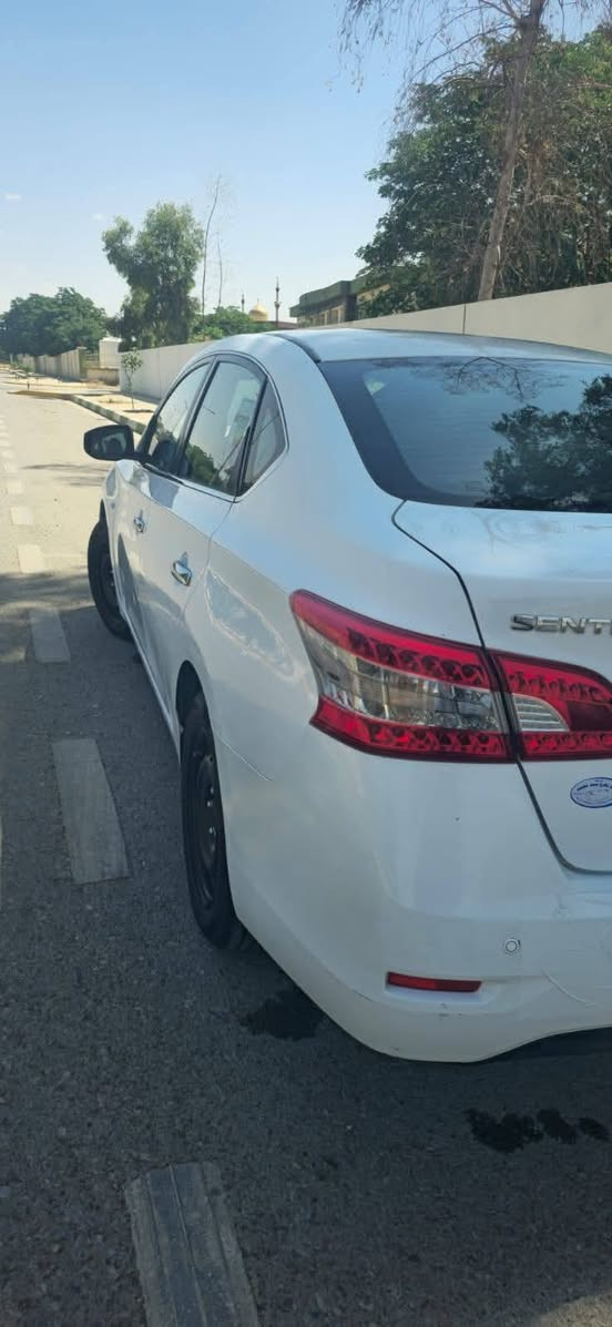 نيسان سينترا موديل ٢٠١٨ خليجي ناوزةرد 
سةيارةكة مالي دوستة بئ نوقساني 
تاخم پێش تازةية گێر مةكينة بةشةرت 
تايةو تاخم نوزلو باتري پلاك هةمووى تازةية 
نوقساني نية يةك دينار 
كامل مةسرةف كراوة بة شتي شةريكة 
بوياخ سةقفي بوياغة  سونةريم داناوة 

***********واتساب
***********واتساب
نرخي١٠٥ ورقة كالار, السليمانية
