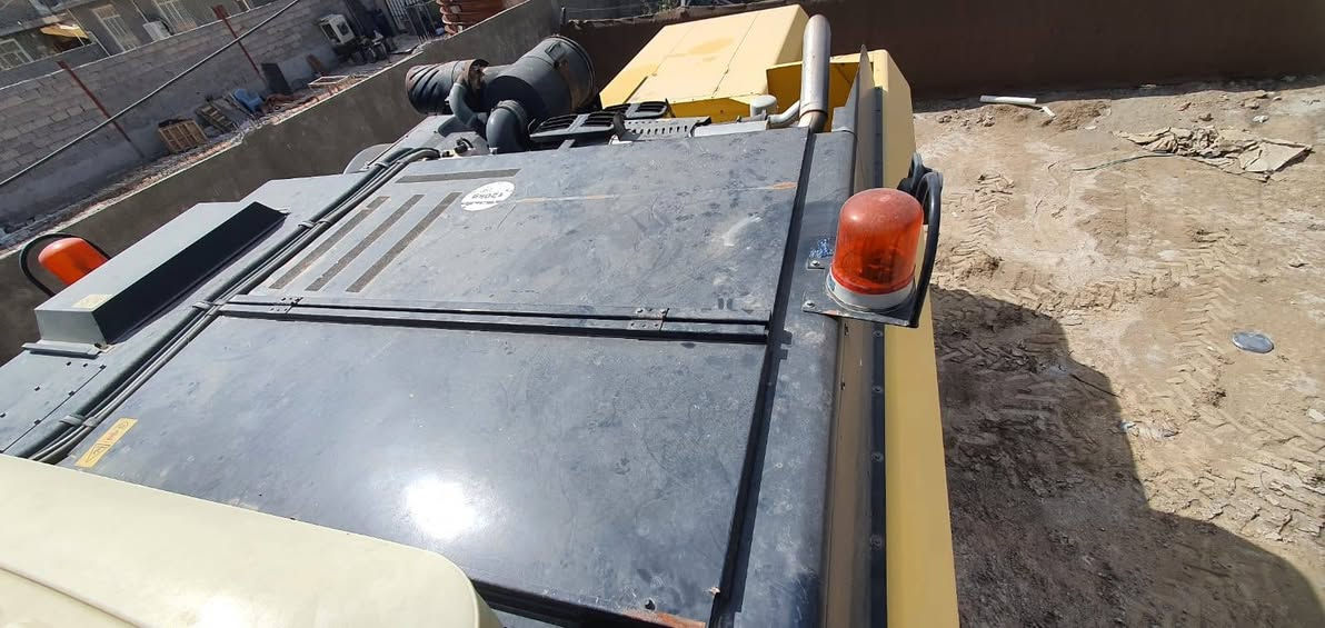 بسم الله الرحمن الرحيم
للبيع :
- موديل  2014 رقم أربيل مكفولة 
- 5  بلم  , دبل درام 
- طبله قلاب   15 
- دبل كشن 
- بم و نوزل 
- ساعات العمل 1700 تقريبا 
- الاتصال على الرقم   ***********   أبو محمد 
- المكان  :  حلة
