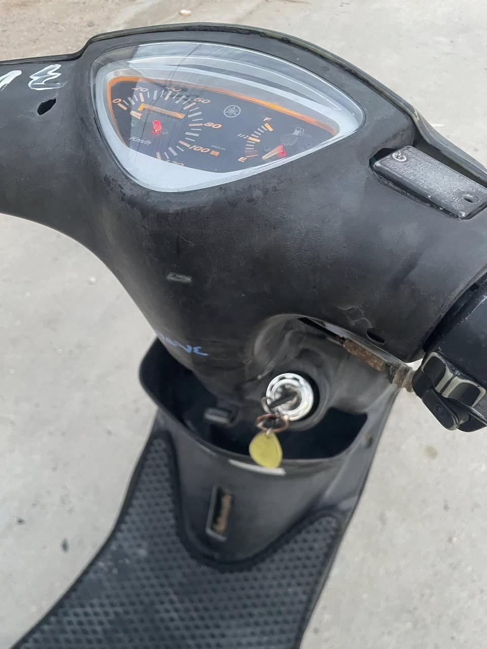 للبيع
ماكس عدلة 

دراجة بلادية ما نقصها برغي 

دراجة مفتوحة مرا وحده 

كهربائيات كلها شغالة من طول لطول 

القرنة هور السعد 

السعر 600 وبيها مجال 

الشراي خاص 

***********
