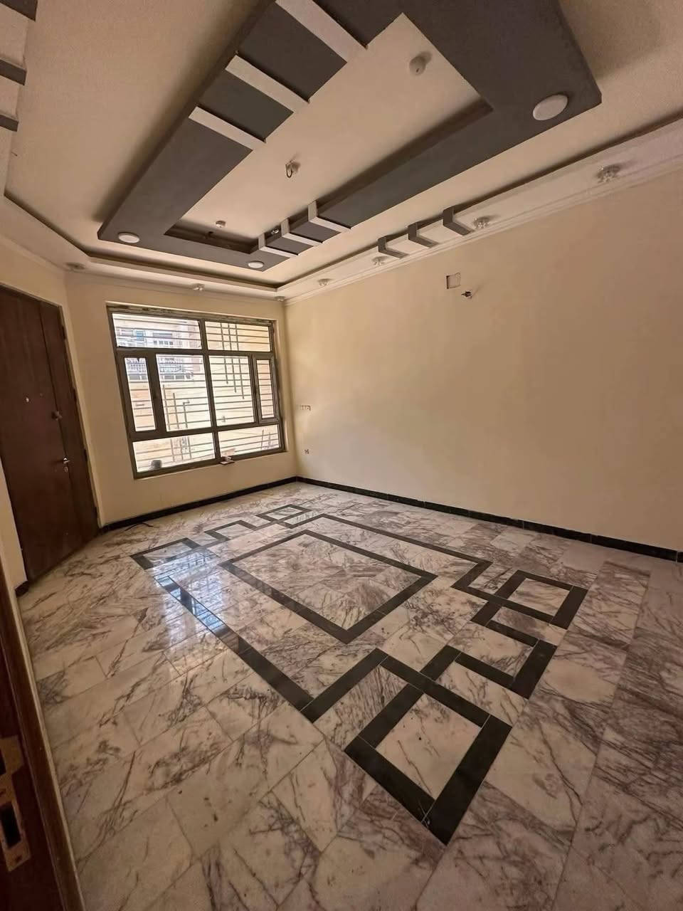 عقارات-الخضراء - نسعى - دومآ- نحو- الافضل 

#اعلان رقم ((1059))

#دار درجه أولى للبيع في منطقة السيدية مربع الضباط قرب شارع النخيل 

#مساحة:150متر   واجهه:6 م
#المحتويات : 3نوم 1 نوم طابق أول صالة استقبال هول داخلي مطبخ خدمات مناور متكاملة مدخلين للدار  كراج 

#السعر :575  مليون  قابل للتفاوض 

# للأ ستفسار 
مراسلة الصفحة على # الفيس بوك 
عقارات -الخضراء - في السيدية
# او الاتصال على الرقم
☎️***********☎️ 
#او مراجعة مكتب الخضراء 
في السيدية شارع العلوة مقابل قاعه ريتاج للمناسبات
