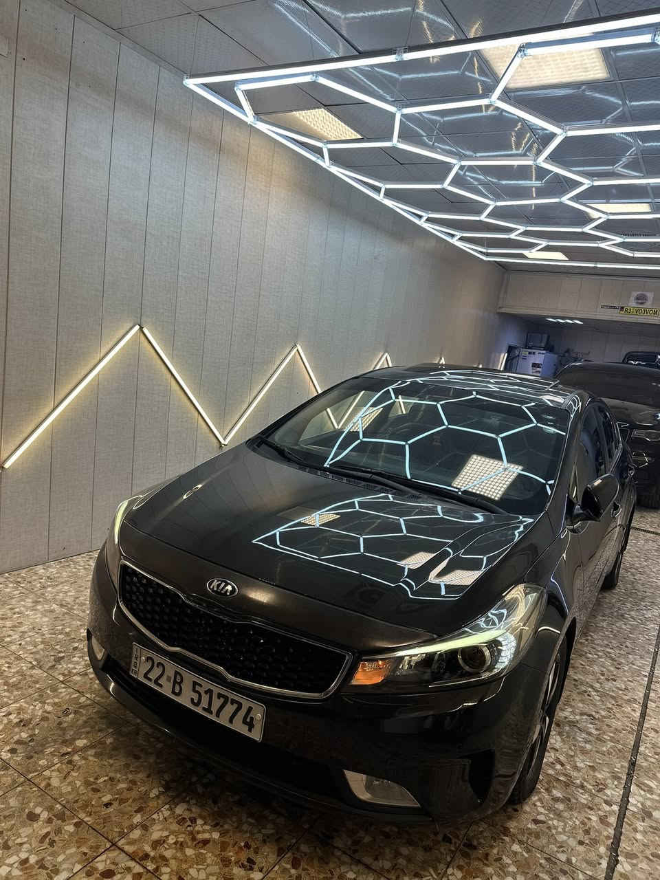 السلام عليكم سيراتو 2017
مكينه 2000 دوش مكفوله من الفتح حداديه جديده السياره دينار متصرف عليه بيه قطعتين جمالغ امامي وباب عكس  السايق 
المواصفات السياره فول للاخير ايراني كشن تدفئه تبريد للاخير خنك 
السعر 130مجال بسيط 
للاستفسار ***********
