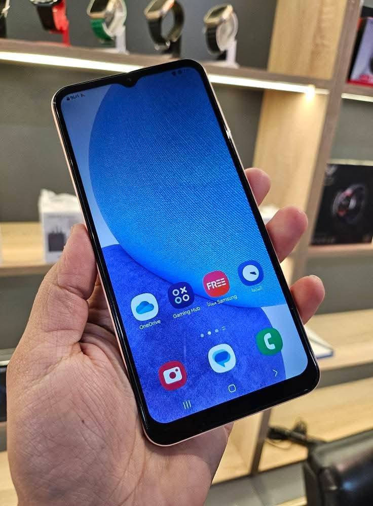 A23 سامسونج 💛
سعر 150 الف قفلة نهايته 
الذاكرة 128 رام 6 
شحن تايب سي سريع 
بصمة اصبع جانبية 
بطارية 5000 
العنوان بغداد البلديات 🌹
واتساب ***********
