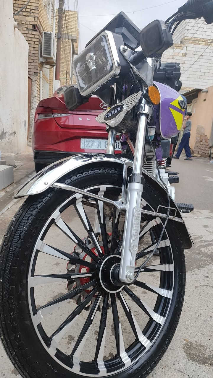 دراجه طالعه من معرض الكرار ماصار الها هواي 
للبيع او مراوس بدراجه مرقم وانطي فرق 
***********
الناصريه مركز بسعر مناسب
