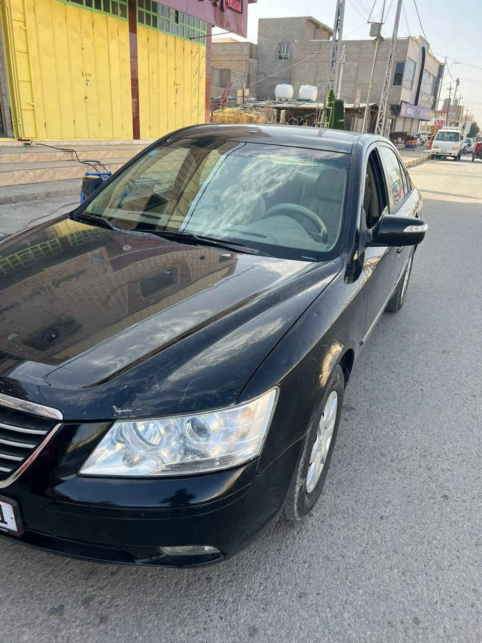 سوناتا2009 خليجي
مكفولة من الصبغ والضربه
تدفئة تبريد صدره حلو ناعم
سنويه مشروع وطني 
 بيه حالوب شوي بالقماره
مكان /الانبار/هيت
السعر96 وبيه مجال
***********
