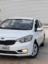 البيع كيا سيراتو 2013 شكل 2014  يعني السيارة كفالة من الصبغ وتبديل كفا...