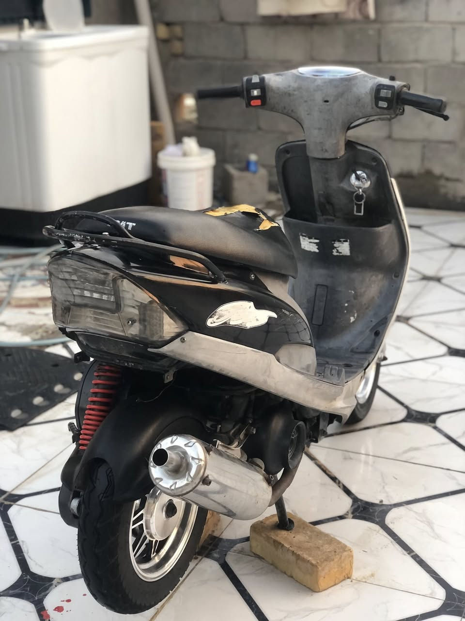 سلام عليكم ماكس قجمه مفتوحه مره وحده كلشي شغال سلف باتري طايح اشاير صطاب خلفي سكنات ويلات نجمه خير من الله دراجه لا تنقيص ولا تبخير ***********مكاني كرنه ثغر يم ملعب 11سعر خاص
