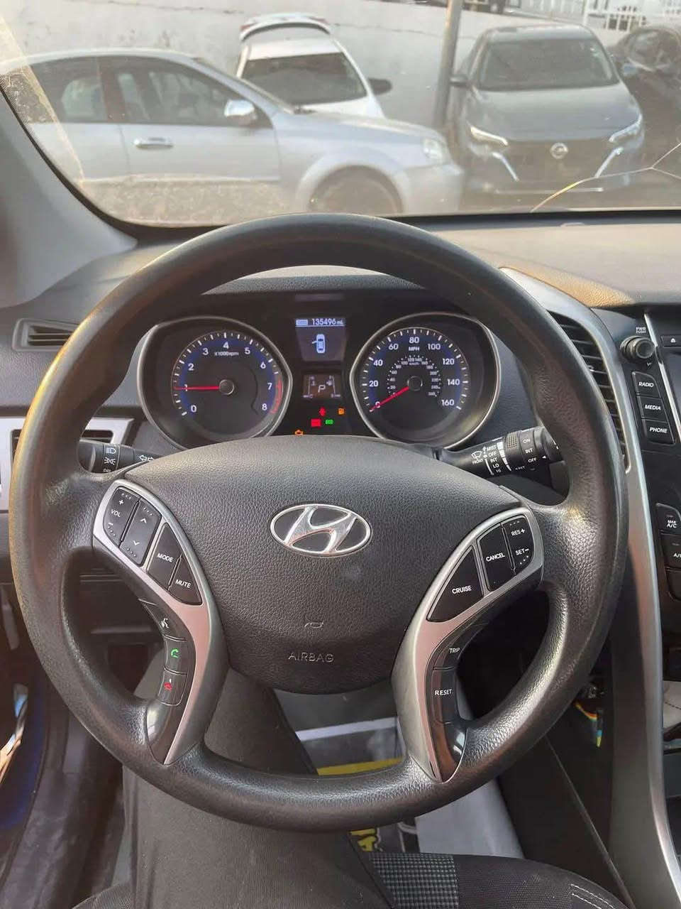 دوو پارجه صبغ بي داخلي بي يرباك 
پيش و پاش كبس 
كير و مكينه تبريد شرت 
800$غرامه سه ر هه يه دي هينه خار سعري
كوره ك و واتساب ***********
KMHD35LHXHU368158 اكر, نينوى
