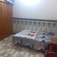 بيت مساحه 100متر البيت يحتوي عل غرفتين نوم وستقبال ومطبخ حولي العنوان ...