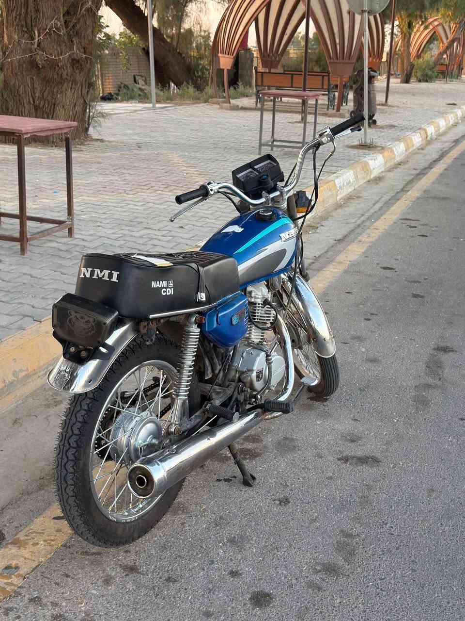 موديل 18 ارشا للبيع اوراق اصليه بس مو كاملات من اشتريته هيج نقص ونضيفات سعرها 550 وبيها مجال تايرات اثنينهن جدد كابريتر جديد ويل خلفي جديد كله جديد ونضيفه بس مكينه شوي تعبانه بس تمشيك جفتتها قبل شهرين هيج


**إذا كنت صاحب هذا الإعلان وتريد حذفه لأي سبب، رجاءا أرسل رسالة إلى الدعم الفني**