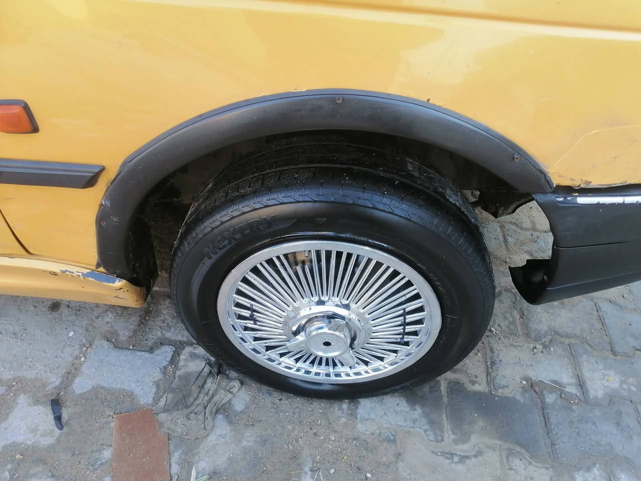 سلام عليكم بيجو روى موديل 2008 رقم بغداد دولي هزه جديده سياره بسمي تخم تاير كهرباايات مكينه شاديه جديده مسجل سماعات كله شغال مصفره هياه وغرمات للبيع او مراوس تحويل نفس اليوم بيع او مراوس عنواني بغداد الشعله قرب مطعم الزيتونه *********** والسعر ٣٠ وبيه مجال للطيبين
