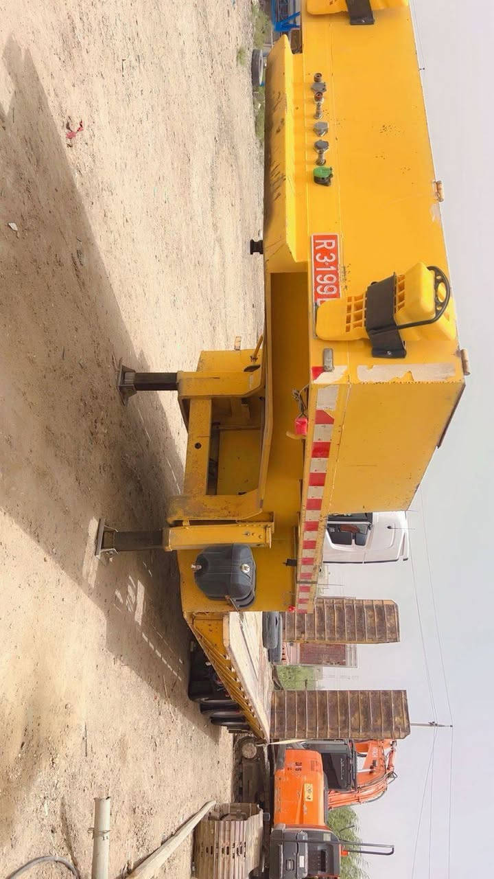 عربانه لودر المانيا
الطول 9 العرض3و10 عربانه جديده وحماله تخم تاير رمبات هيدروليك جاهزة للعمل للاستفسار*********** #ملاحضه #انه #مكلف #بلنشر
