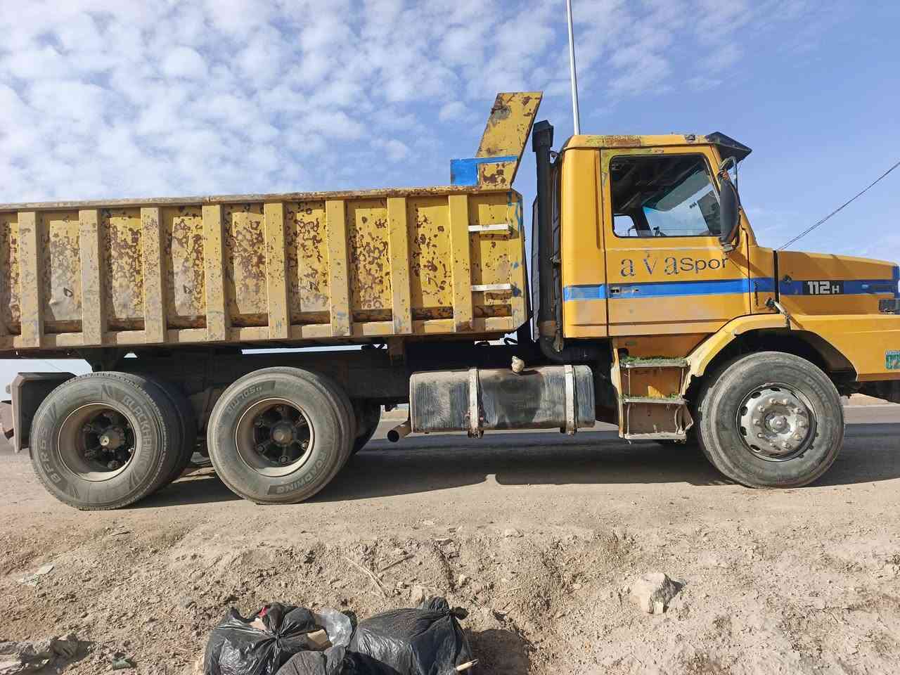 اسكانيا للبيع مكينه وكير ومجموعه على الشرط شاصي غير مكفول السعر ٩٠ ورقه للاستفسار الرقم ***********
